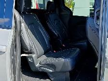 2022 Chrysler Pacifica Touring L - Photo 18