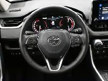 2025 Toyota RAV4 XLE AWD | HEATED SEATS | SUNROOF & MORE! - Photo 23