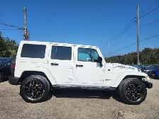 2017 JEEP WRANGLER UNLIMITED SAHARA SMOKY MOUNTAIN LTD - Photo 9