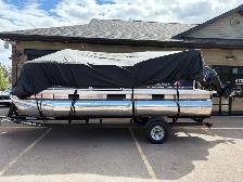 2021 Sun Tracker Party Barge 18 DLX - Photo 2