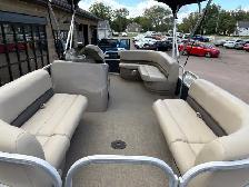 2021 Sun Tracker Party Barge 18 DLX - Photo 12
