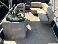 2021 Sun Tracker Party Barge 18 DLX - Photo 16