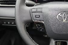 2026 Toyota Camry SE - Photo 9