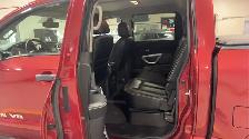 2018 Nissan Titan - Photo 11