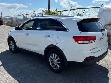 2016 KIA SORENTO LX PLUS | 1 OWNER | AWD - Photo 4