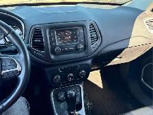 2018 JEEP COMPASS NORTH LATITUDE | 4X4 | CLEAN CARFAX - Photo 8