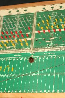 1969 CHAPMAN CANADIAN PRO FOOTBALL GAME - Photo 3