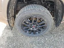 2024 Toyota Tundra - Photo 12