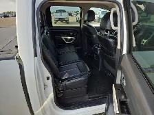 2017 Nissan Titan - Photo 14