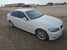 2010 BMW 3 Series - Photo 2