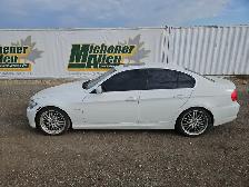 2010 BMW 3 Series - Photo 5