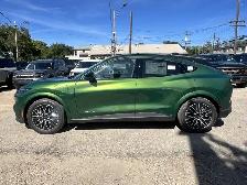 2026 Ford Mustang Mach-E Premium - Photo 4
