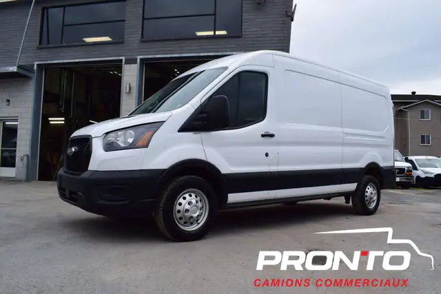 2024 Ford Transit Cargo Van AWD  T-250 148WB  Toit Moyen