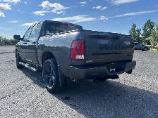 2023 Ram 1500 Classic Express | 5.7L V8 | No Accidents - Photo 6