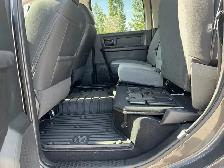 2023 Ram 1500 Classic Express | 5.7L V8 | No Accidents - Photo 18