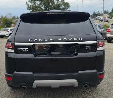 This Sport Utility Vehicle (SUV)/Multipurpose Vehicle (MPV) powe - Photo 6