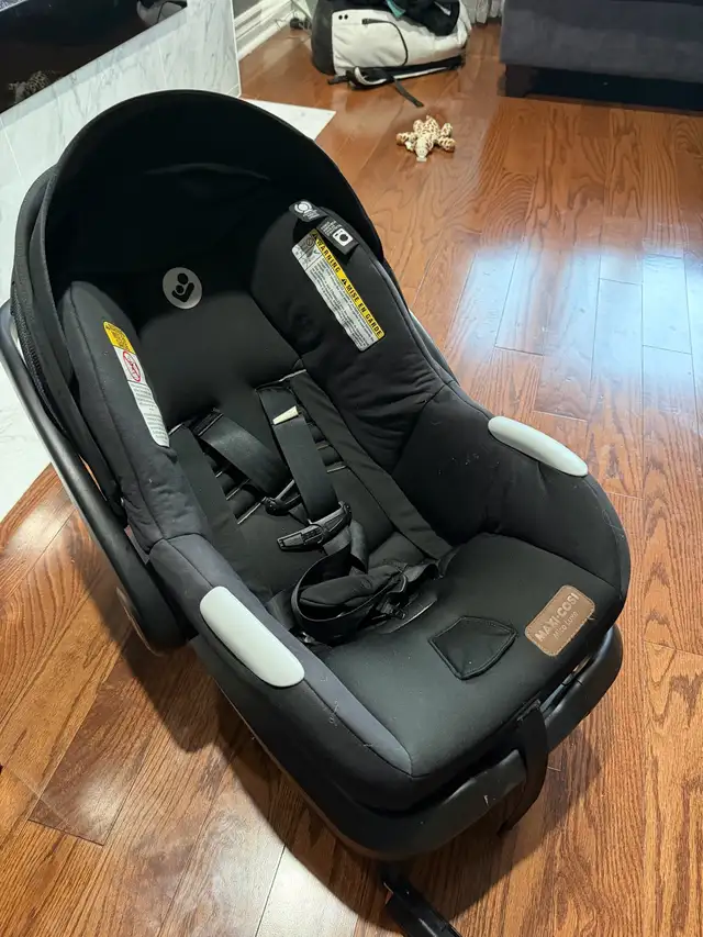 MAXI COSI CAR SEAT