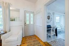 Charming Artist's Cottage in Thorold - Photo 5