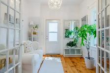 Charming Artist's Cottage in Thorold - Photo 10