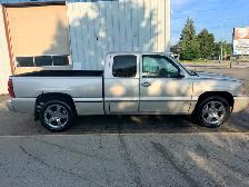 2005 Chevrolet Silverado SS - Photo 2