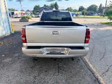 2005 Chevrolet Silverado SS - Photo 4