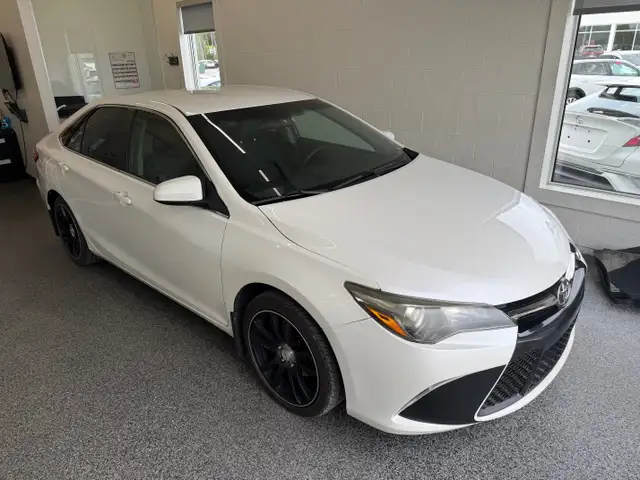 2015 Toyota Camry SE