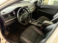 2015 Toyota Camry SE - Photo 9