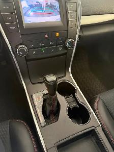 2015 Toyota Camry SE - Photo 12