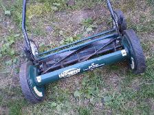 Yard Works  18 inch cut  Reel Lawn Mower - Photo 2