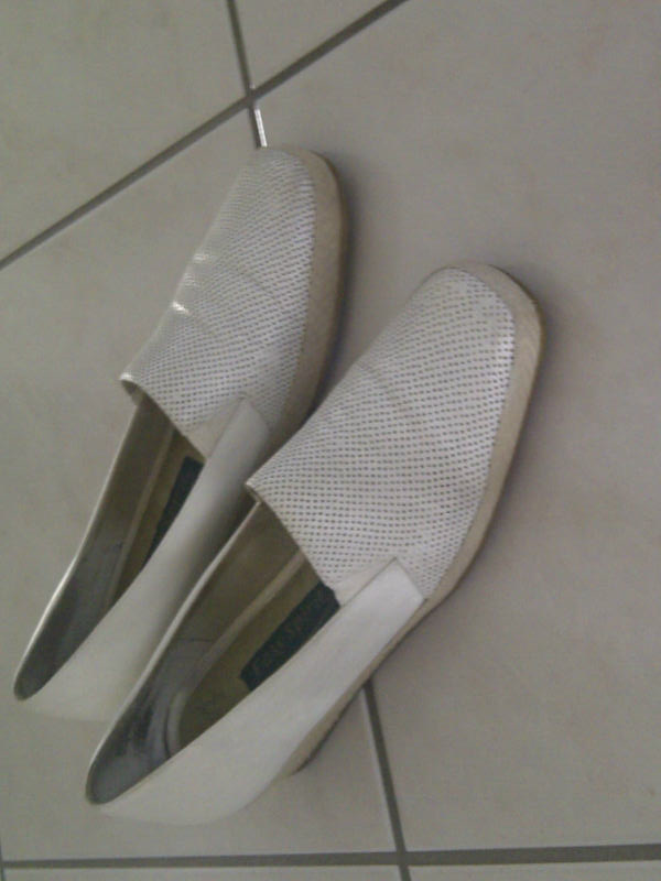 SOULIERS CUIR BLANC EASY SPIRIT GR 7AA FEM TALONS 1.5HAU: $10.00