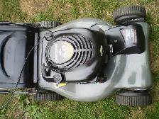 CRAFTSMAN   21inch Self-Propelled gas   Lawnmower. - Photo 2