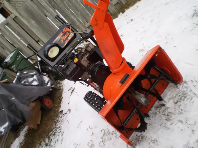 ARIENS 927LE  gas Snowblower 2 Stage