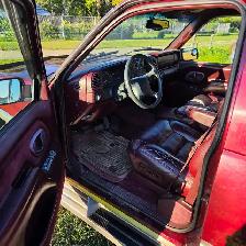 1999 GMC Suburban 2wd - Photo 7
