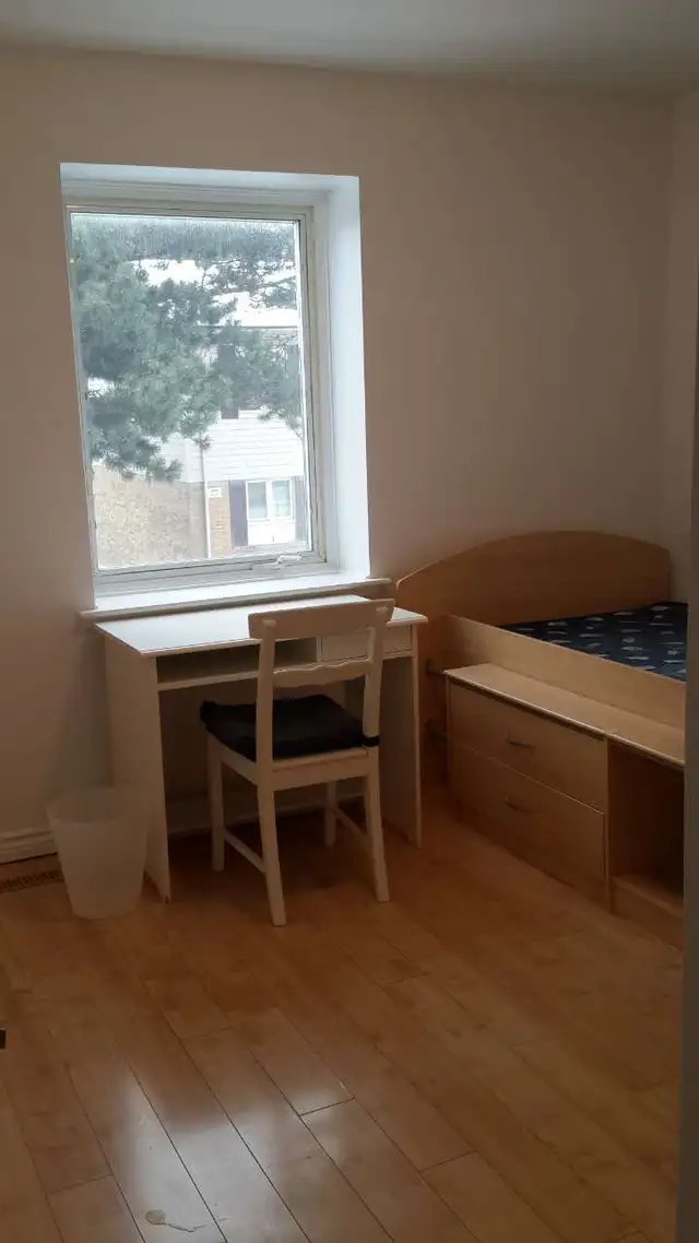@ Scarborough Finch / Birchmount New Room 2nd floor To Rent!