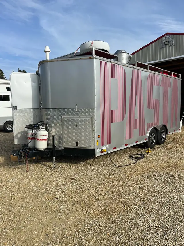 2013 23 ft custom built mobile Kitchen