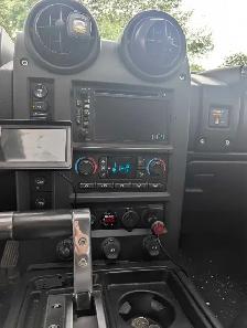 HUMMER H2 - Photo 2