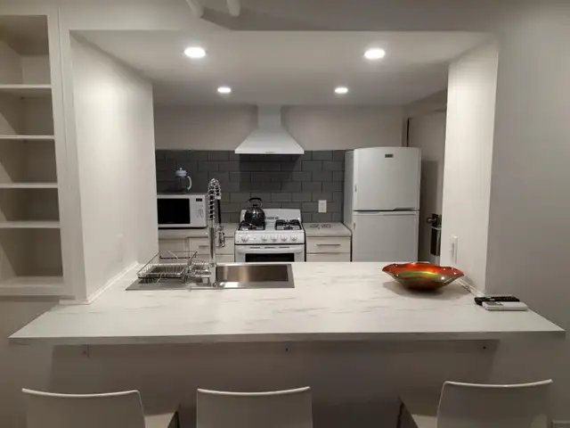 $1795 Fully Furnished 1 Bedroom Hintonburg, Includes Utiliites