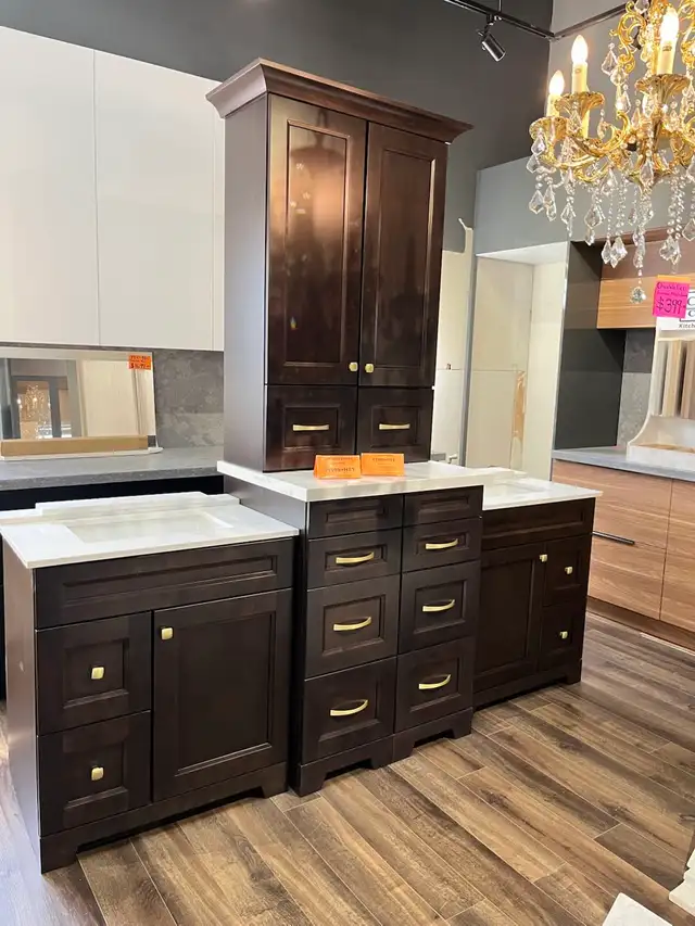 92" Java Vanity Combo for $1799 hst! Further Markdown！
