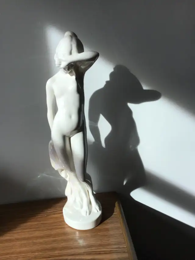 24' Ceramic Statue