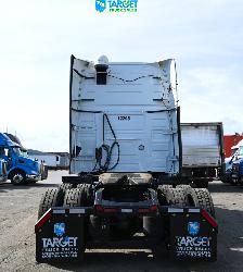 2022 Volvo VNL 760 - 860K Km Driven / With Green APU - Photo 3