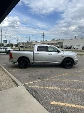 2017 Ram 1500 SLT - Photo 3