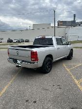 2017 Ram 1500 SLT - Photo 4