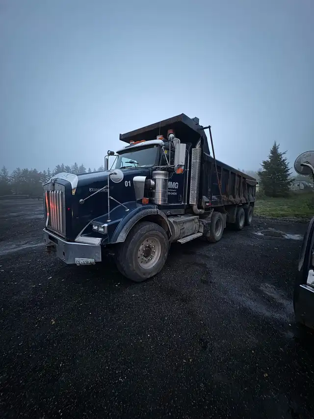 DZ Dump Truck Driver