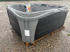 NEW 5 person Jacuzzi hot tub 2025 clearance - Photo 6