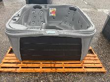 NEW 5 person Jacuzzi hot tub 2025 clearance - Photo 8