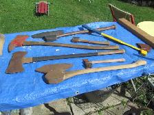 Huge Yard Sale and Collectables Sale. - Photo 2