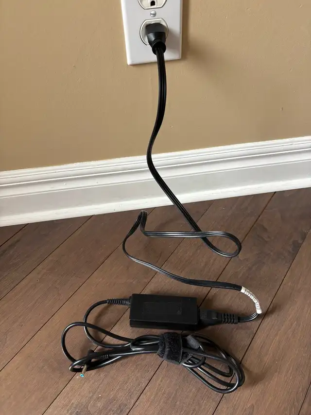 charger for HP laptop