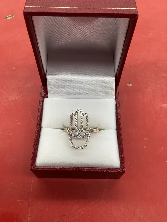 bague en or main de fatma