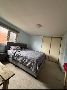 UPPER LEVEL ROOM FOR RENT NEAR SHOPPERS WORLD MALL - Photo 2