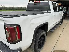 2017 GMC Sierra 1500 - Photo 4